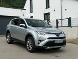 Toyota RAV 4 Hybrid Edition S vom KFZ Meister - Toyota RAV 4 Gebrauchtwagen in Berlin