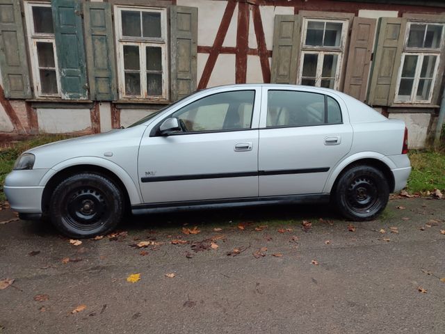 Opel Astra 1.6 - G CC Tüv 05/26