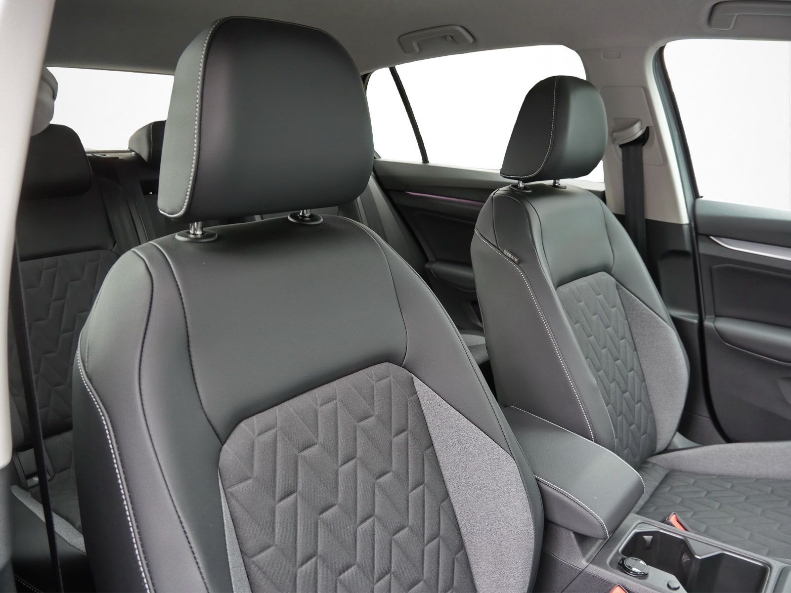 Volkswagen Golf - Bild 10