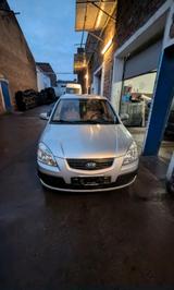 Kia Auto Zuverkaufe - Kia Rio in Mönchengladbach