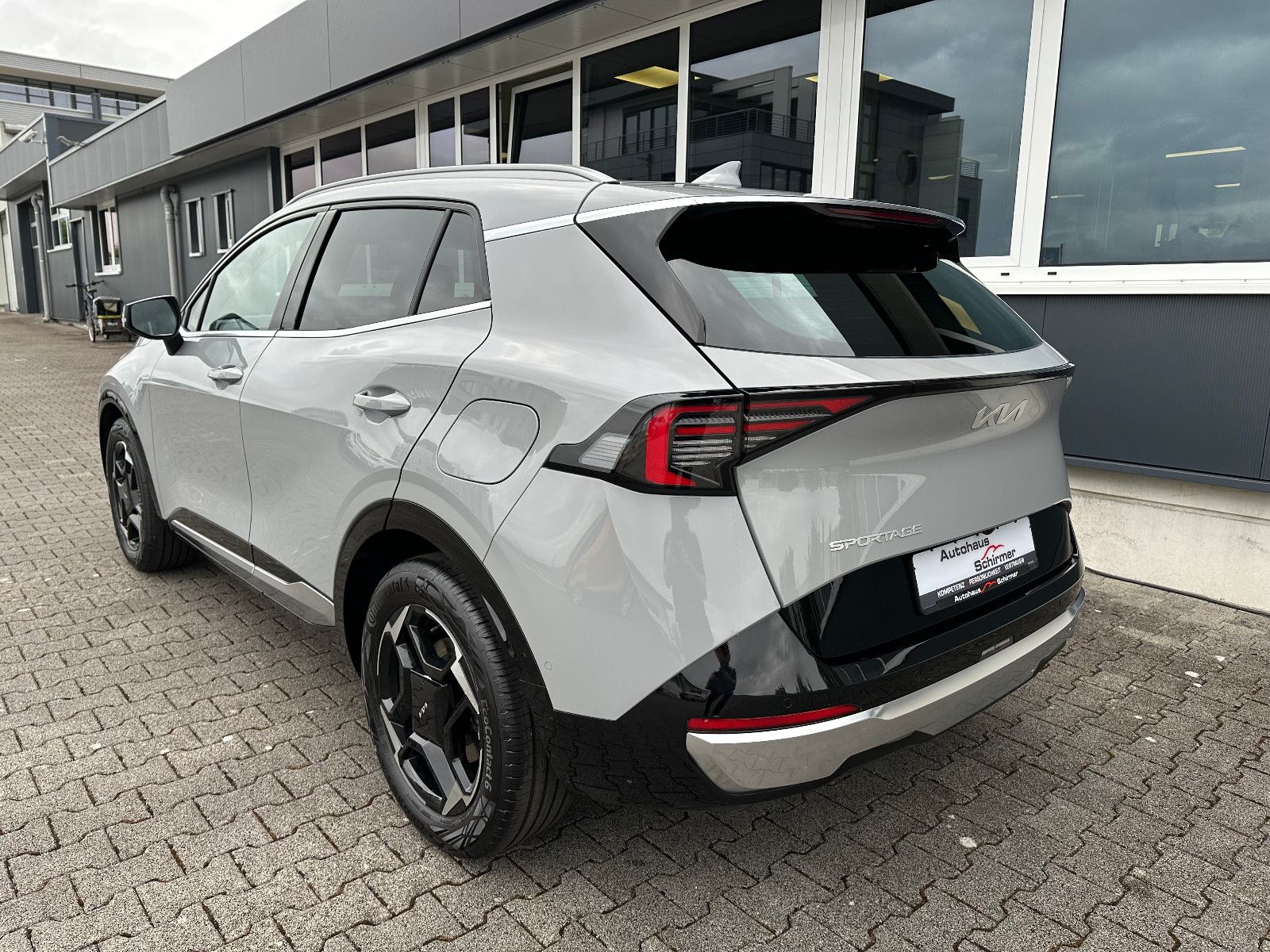 Fahrzeugabbildung Kia Sportage FL 1.6T 2WD DCT SPIRIT DRIVE SOUND