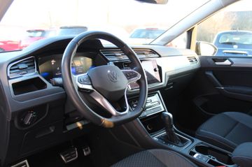 Fahrzeugabbildung Volkswagen Touran 2.0 TDI Active 7 Sitze ACC