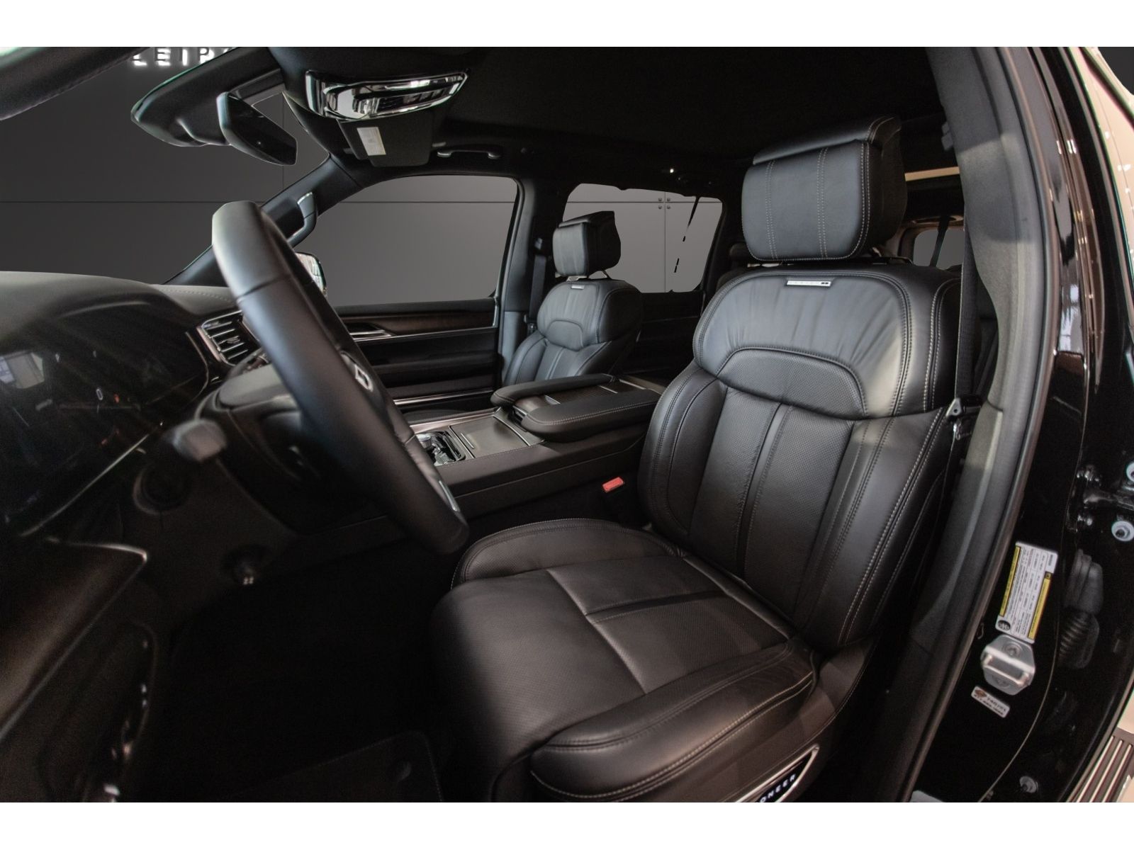 Jeep Wagoneer - Bild 10