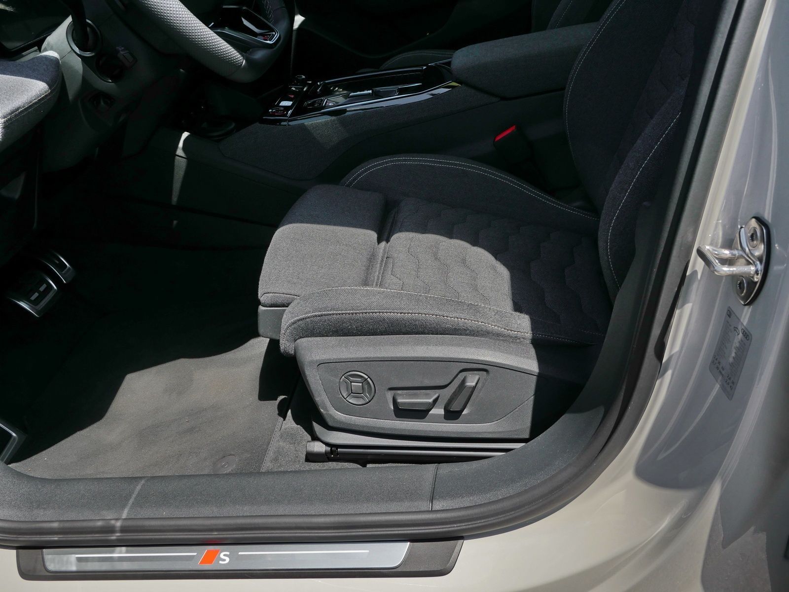 Audi A6 e-tron - Bild 23