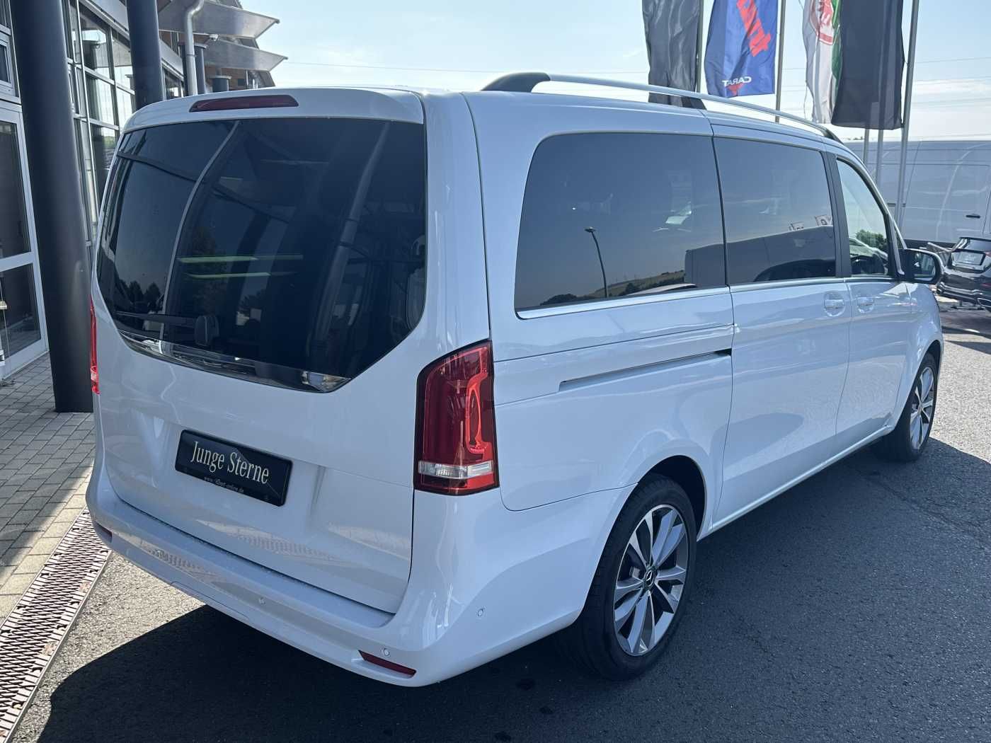 Fahrzeugabbildung Mercedes-Benz V 300 d AVA ED 6Sitze Burmester 360Kamera el Tür