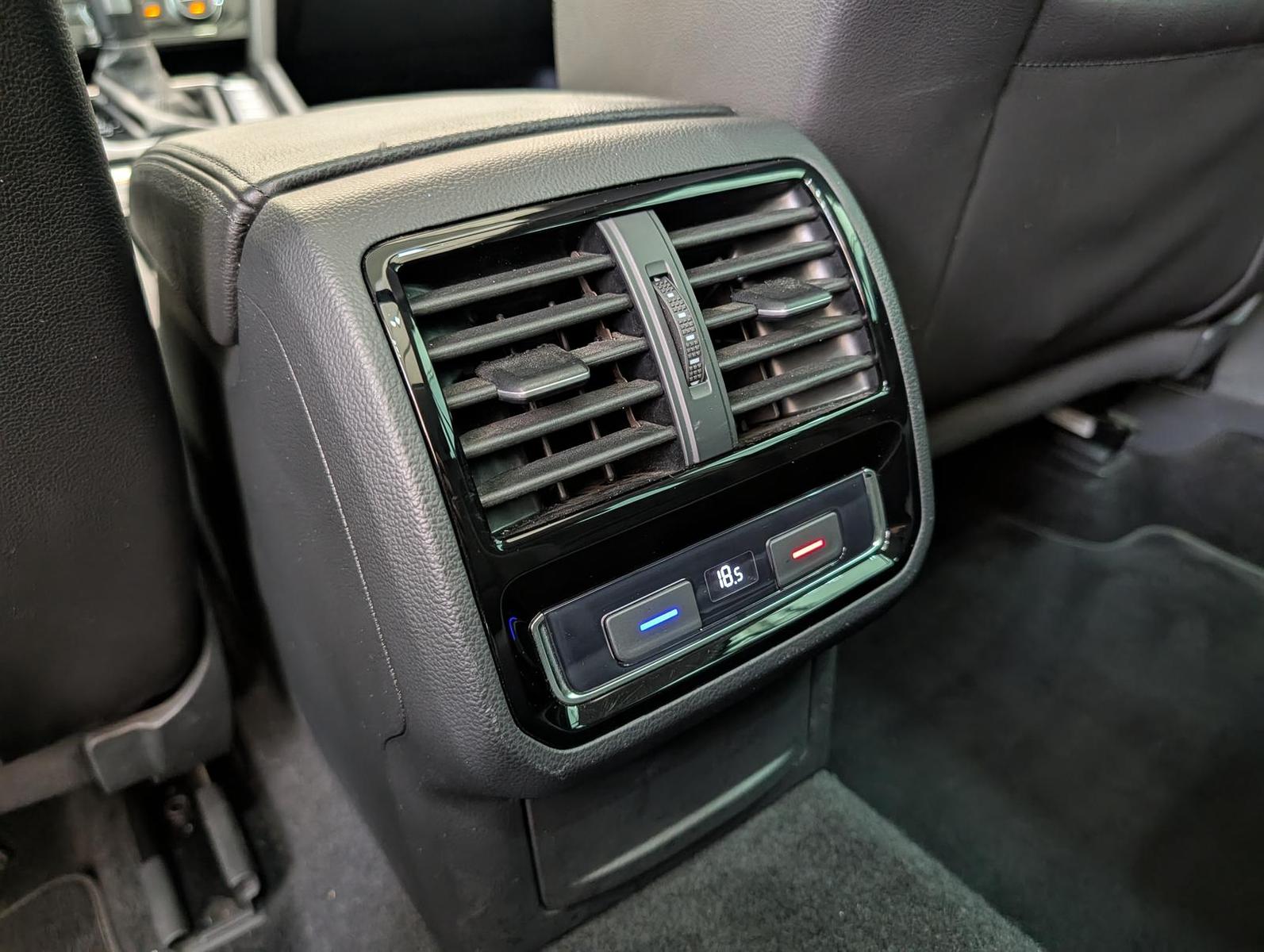 Volkswagen Passat 1.5 TSI DSG R-line ACC LED Pano L, миниатюра 14