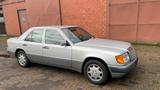 Mercedes-Benz Oldtimer H-Kennzeichen 200E, Bj. 1990, 153 tkm - gebrauchte Mercedes-Benz 200 aus dem Jahr 1990
