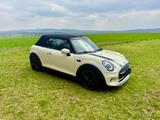 MINI Cooper Cabrio Cooper - weiße MINI Cooper Cabrio