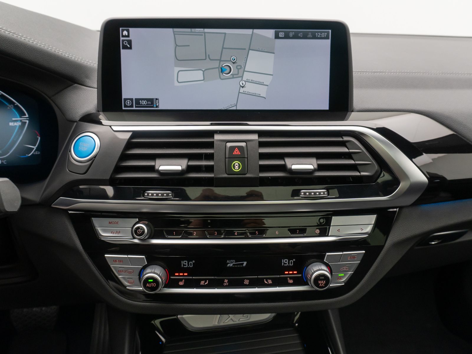 Fahrzeugabbildung BMW iX3 Impressive 360°Panorama HUD DAB H/K Sport