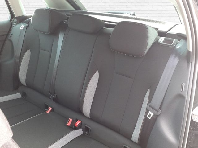 Fahrzeugabbildung SKODA Scala 1,0 TSI Tour Black DSG Tiptronic KLIMA LED