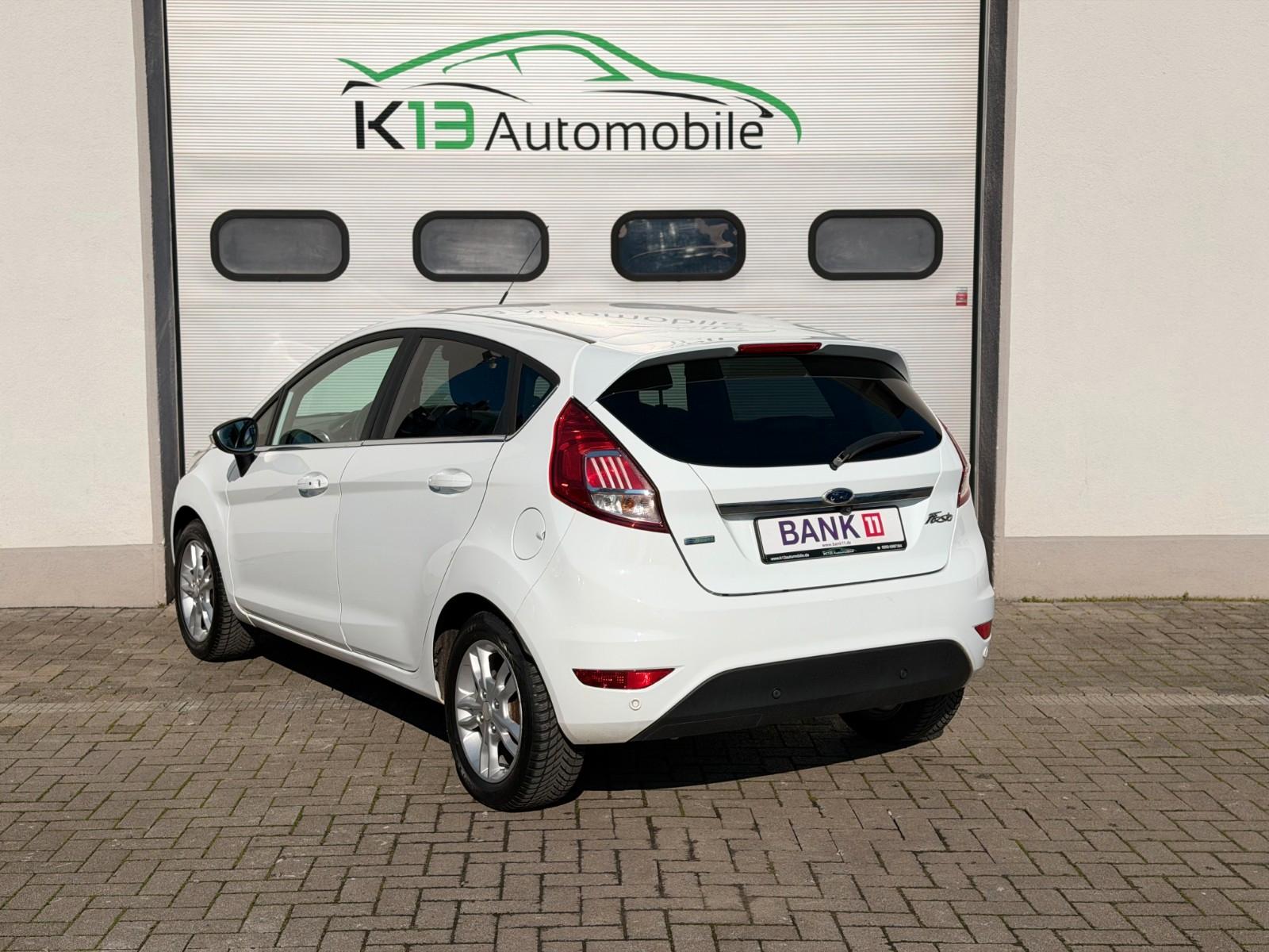 Ford Fiesta Titanium*RFK*NAVI*VOLL CHECKHEFT*SZH*MFL*