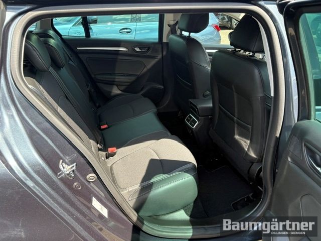 Fahrzeugabbildung Renault Megane Grandtour Intens Blue dCi 115 Winter-P. - mit KI generiert/bearbeitet
