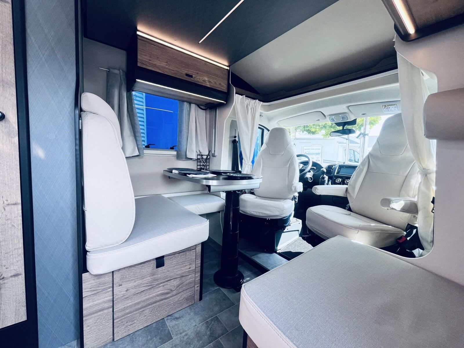 Fahrzeugabbildung XGO Dynamic 98P