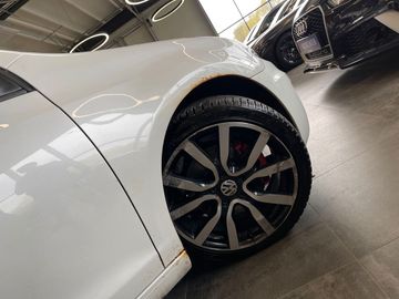 Volkswagen Golf VI GTI adidas *BI-XENON*KAMERA*TOUCH*PDC*