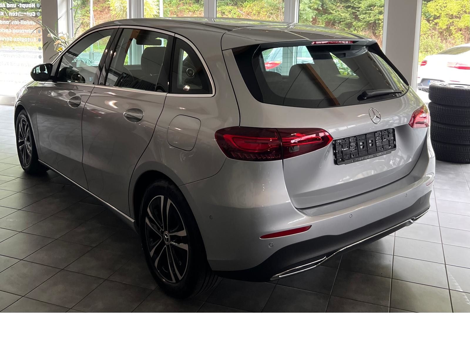 Fahrzeugabbildung Mercedes-Benz B 180 Progres. Advanced *Winter-Paket*LED*Kamera