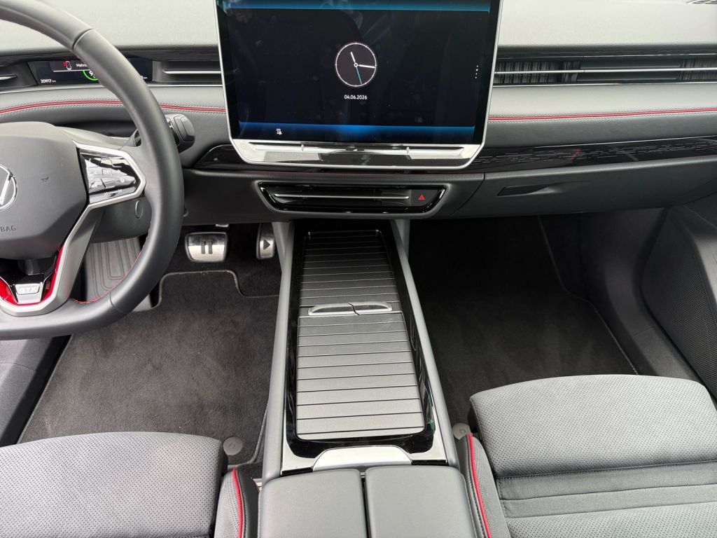 Fahrzeugabbildung Volkswagen ID.7 Tourer 4Motion GTX AHZV DCC Voll