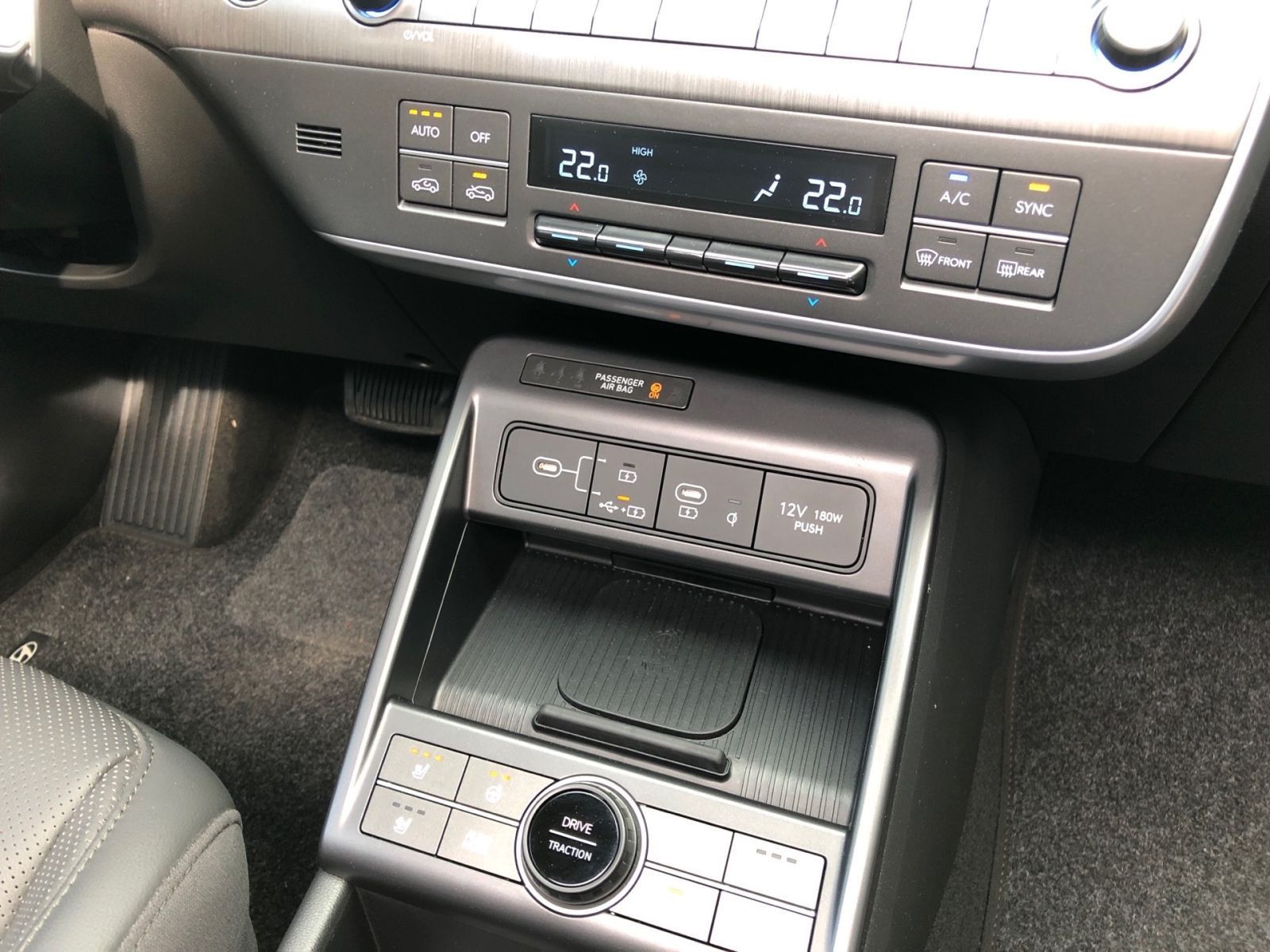 Fahrzeugabbildung Hyundai KONA 1.6 T-GDI 7-DCT Prime el.Schiebedach BOSE S