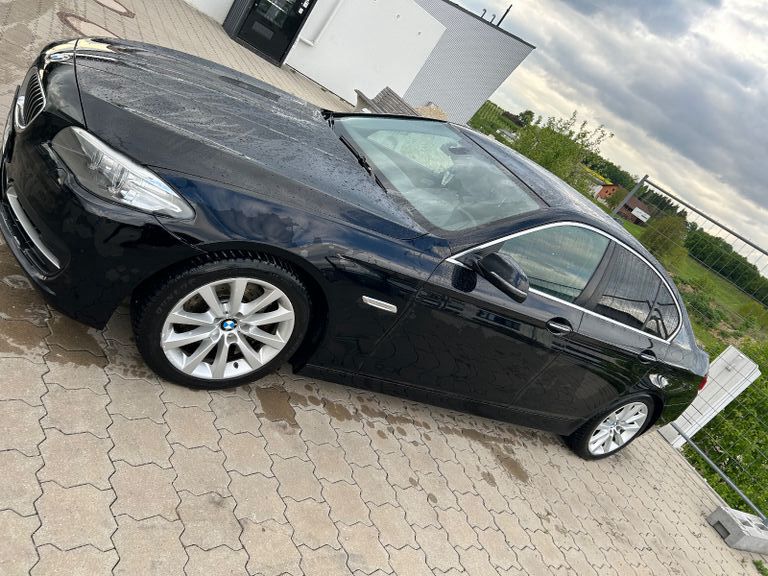 BMW 525
