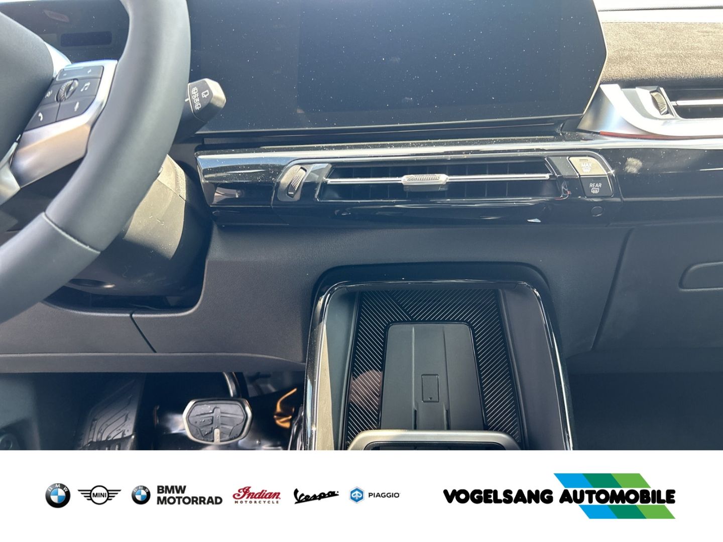 Fahrzeugabbildung BMW iX1 eDrive20 M Sport Park-Assistent Plus harman/
