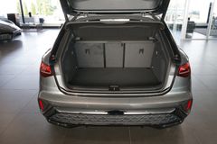 AUDI A3 Sportback 35 TFSI | 2x S line | Pano | Carbon AUDI A3 Sportback 35 TFSI | 2x S line | Pano | Carbon