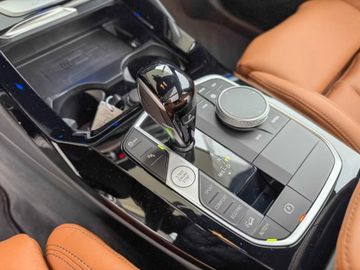 Bild 11 BMW X3 xDrive 30 i M Sport Laserlicht El. Panodach L