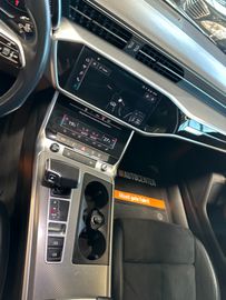 Audi A6 Avant 40 TDI quattro design *1Hand*