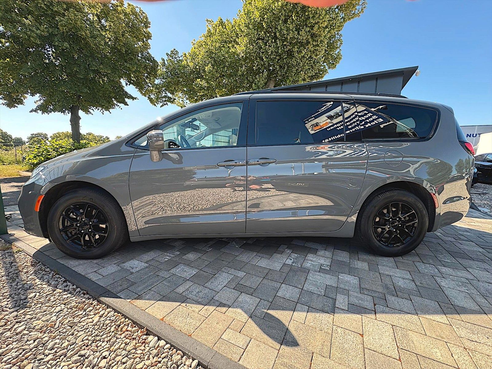 Fahrzeugabbildung Chrysler Pacifica 3.6 L V6 LIMITED LPG  *LED*CarPlay*ACC*