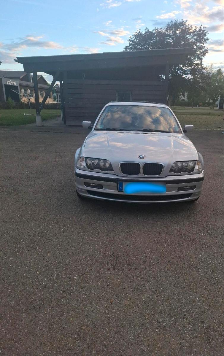 BMW 320