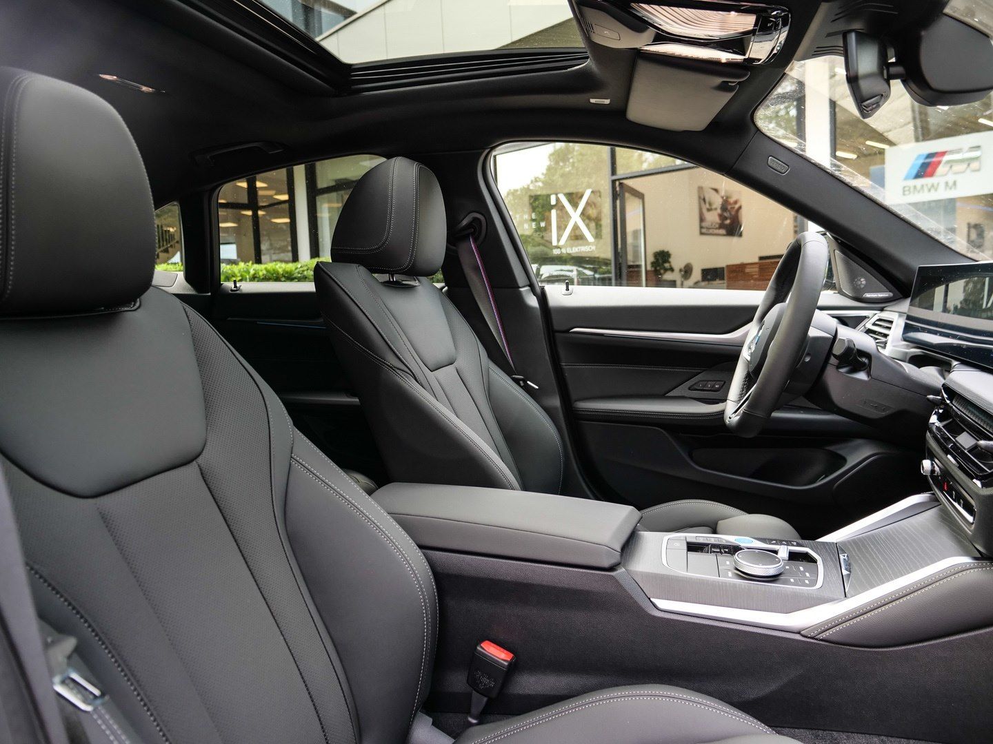 BMW i4 - Bild 14
