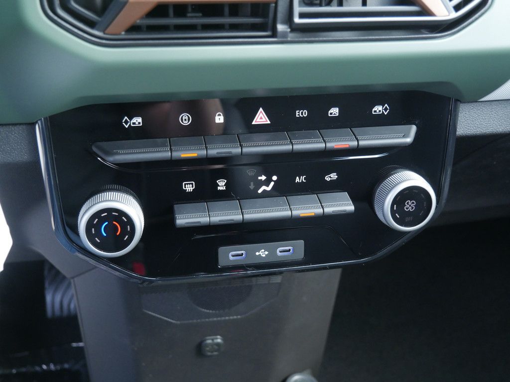 Fahrzeugabbildung Dacia Spring Extreme Electric 65 CCS (30 kW DC)