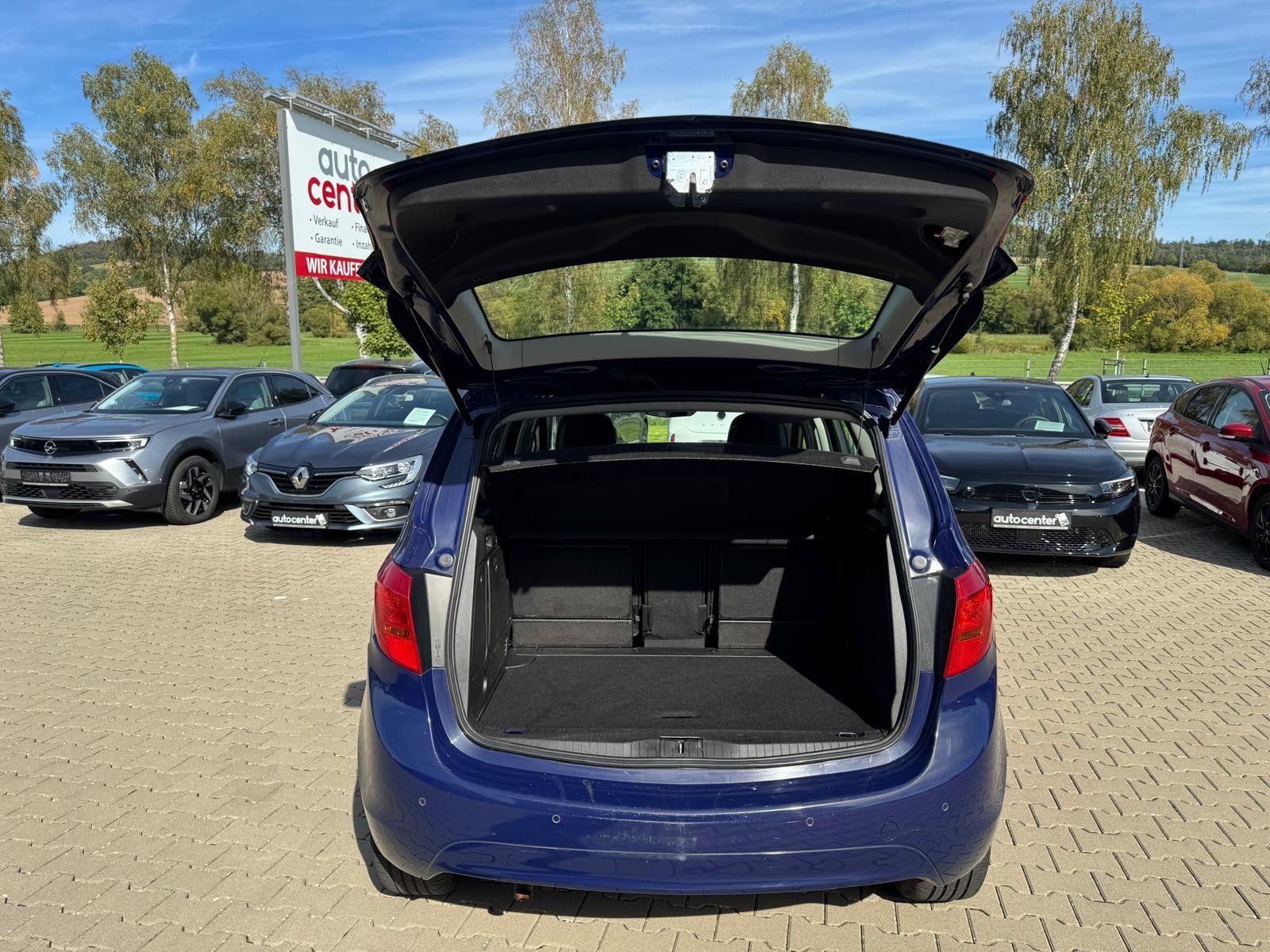 Fahrzeugabbildung Opel Meriva B Style°1. Hand°