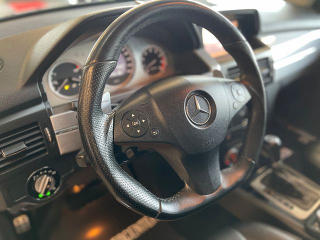 MYAUTOCENTER – Gebraucht- und Jahreswagen mit Werkstattservice in Pfaffenhofen Mercedes-Benz GLK 350 4Matic *Sport-Paket*Xenon*Navi*Klima*