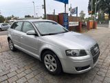 Audi A3 2.0 FSI Automatik-Klima-Navigationssystem - Audi A3 aus 2004: 2.0