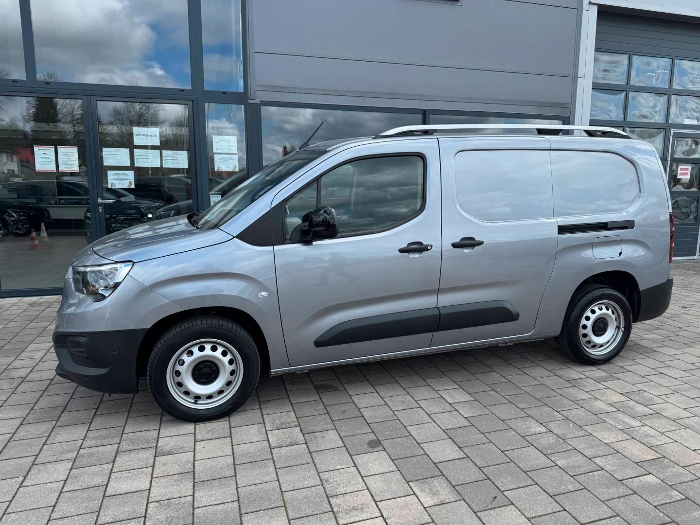 Opel Combo Cargo XL 1.5CDTI *NAVI*Kamera*3-Sitzer*