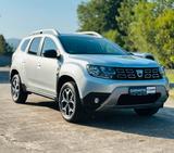 Dacia Duster Celebration 4WD/ AHK/ Vollausstattung - Dacia Duster mit Benzin-Antrieb: Allradantrieb