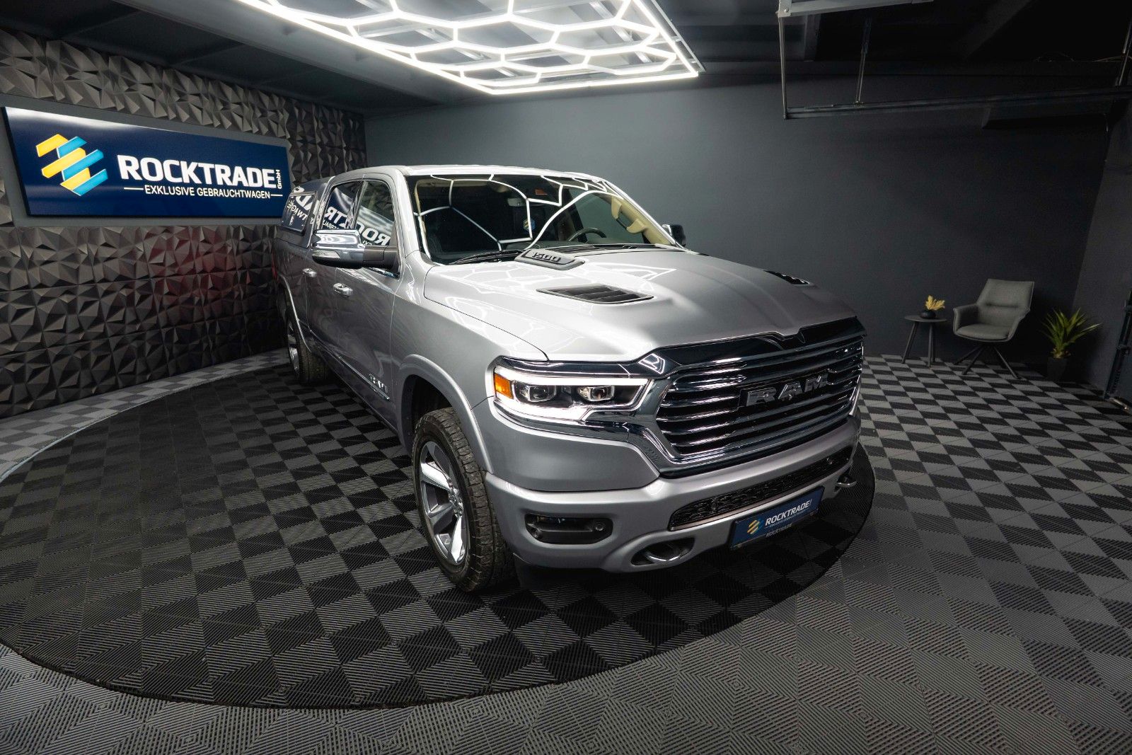 Fahrzeugabbildung Dodge RAM 5.7 V8 HEMI 4x4 Limited Longbed Hardtop 19%