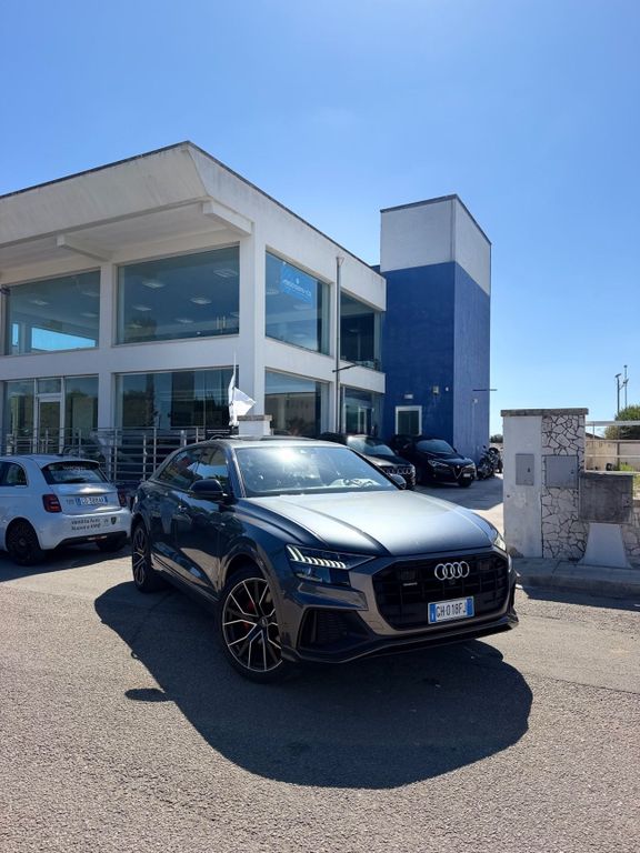 Image of Audi Q8