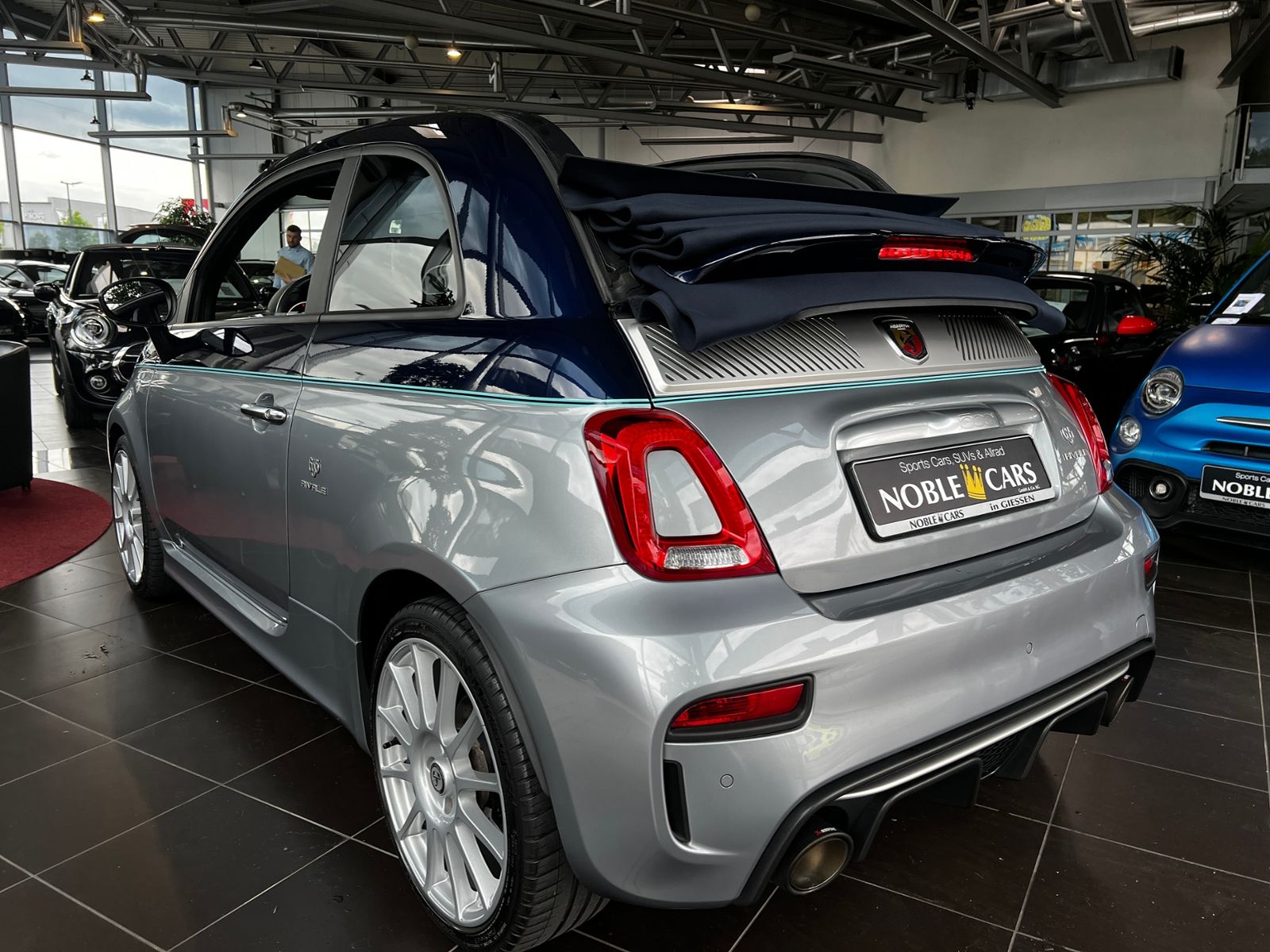 Fahrzeugabbildung Abarth 695 C Rivale 1.4 T-Jet NAVI