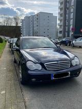 Mercedes-Benz Mercedes c 220 - gebrauchte Mercedes-Benz C 220 aus dem Jahr 2004