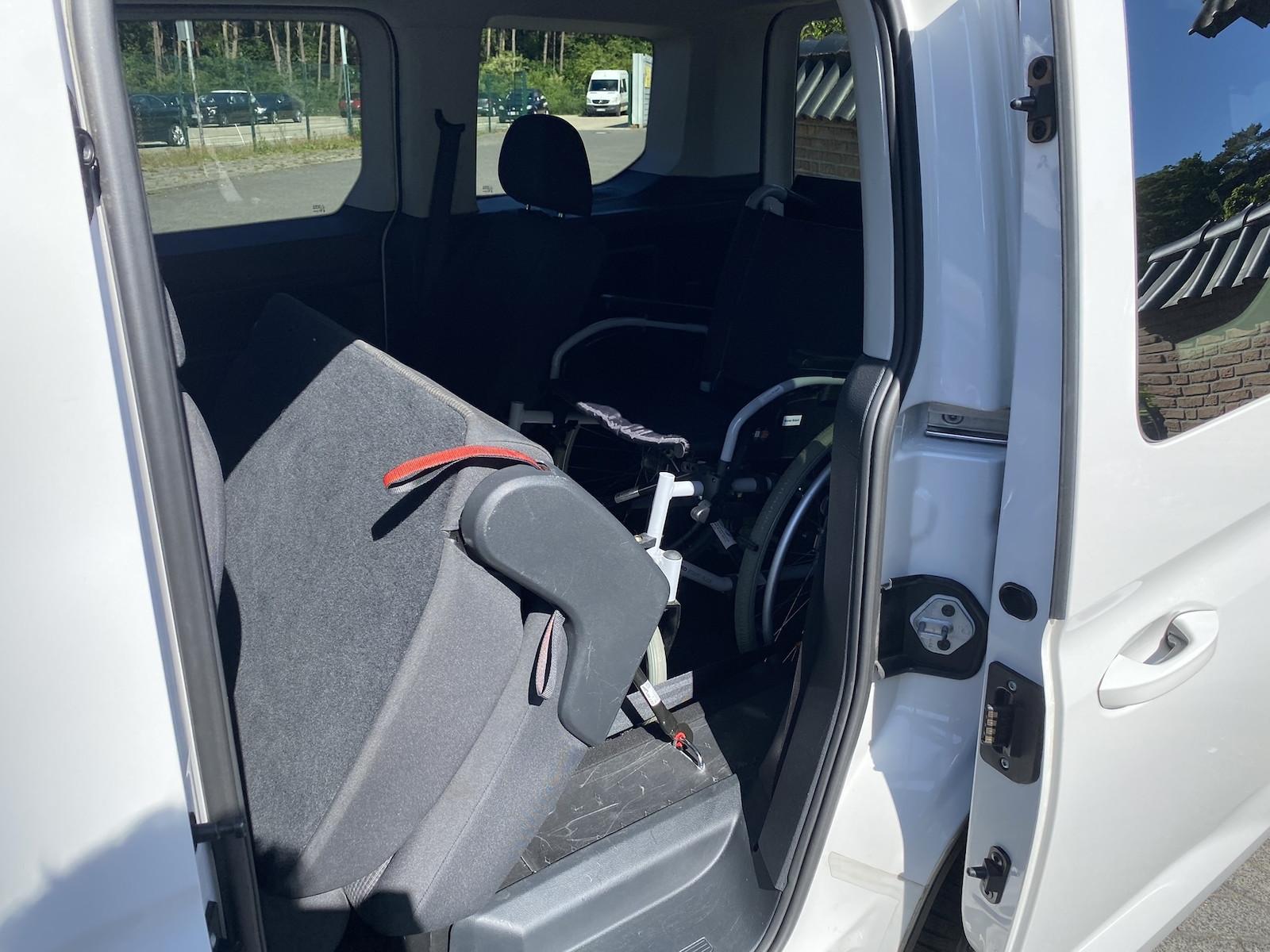 Volkswagen Caddy neuer Rollstuhlumbau, Tempomat, Rückfahrka