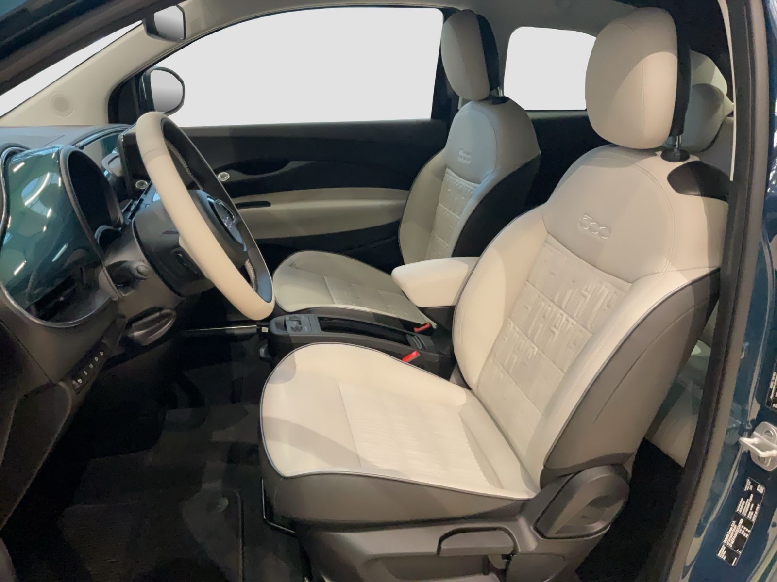 Fahrzeugabbildung Fiat 500e Cabrio LA PRIMA