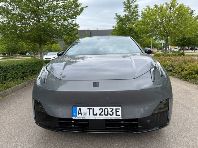Lynk & Co 02
