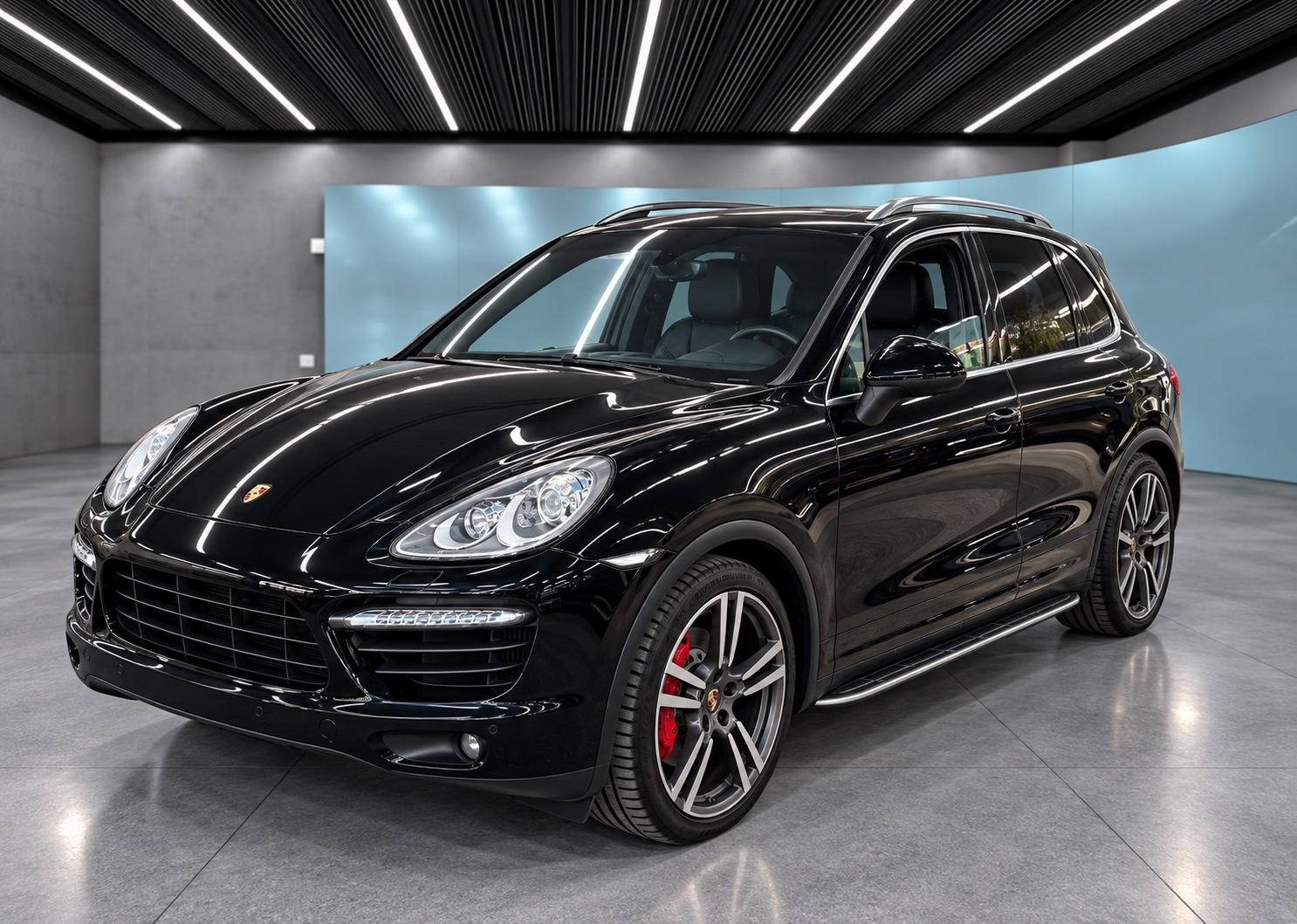 Porsche Cayenne Turbo S * PANORAMA*BOSE*VOLL