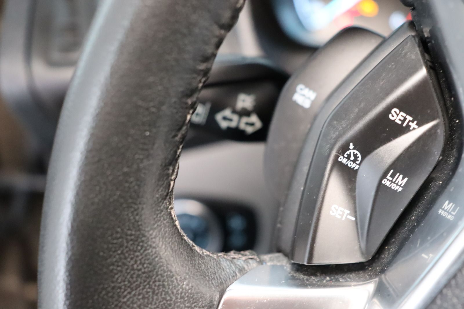 Fahrzeugabbildung Ford Grand Tourneo Connect 1.5 ECOBLUE Titanium