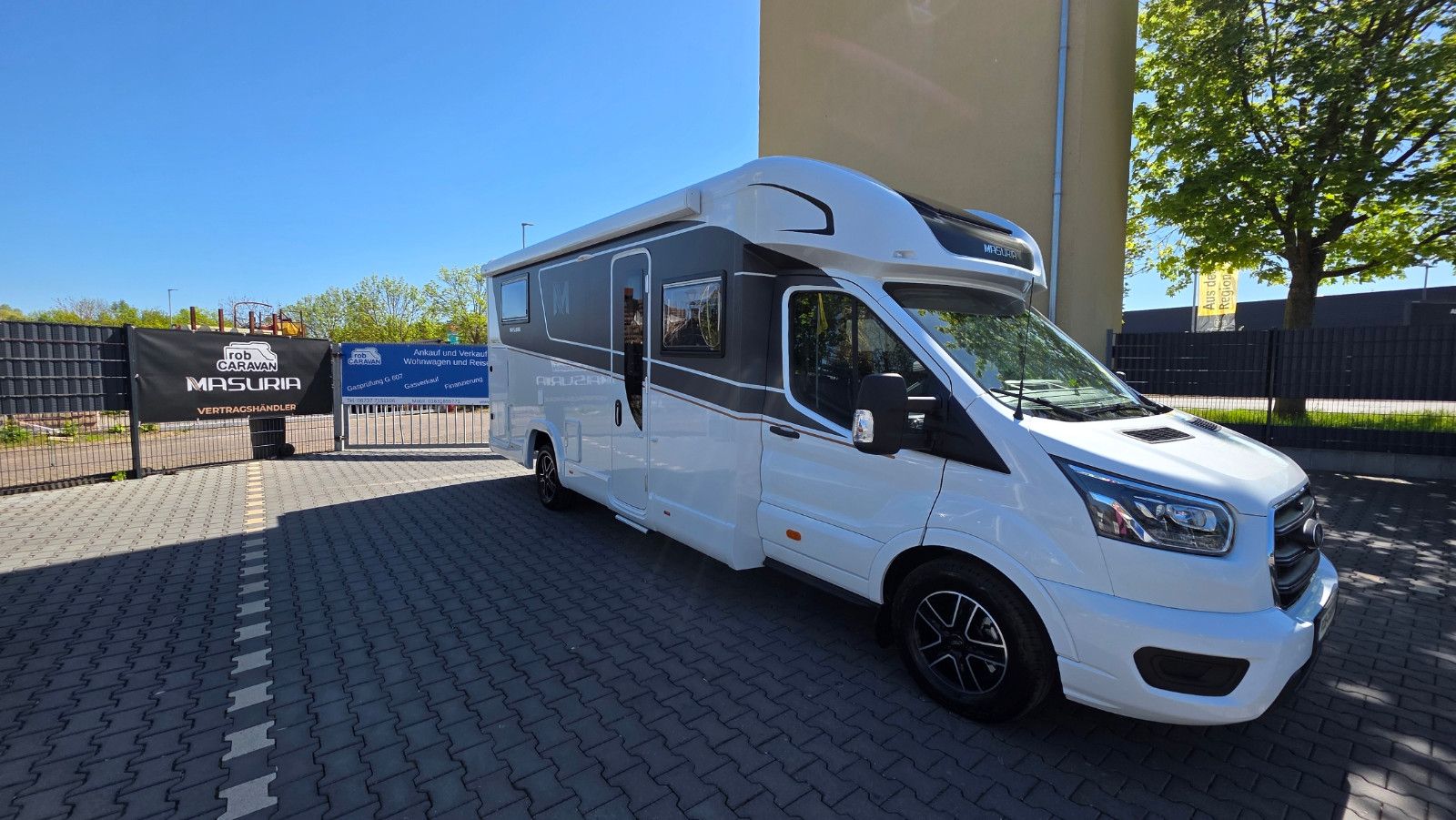 Foto von MASURIA 780 TL,AHK,Automatik,GFK,Hubbett,Top Angebot