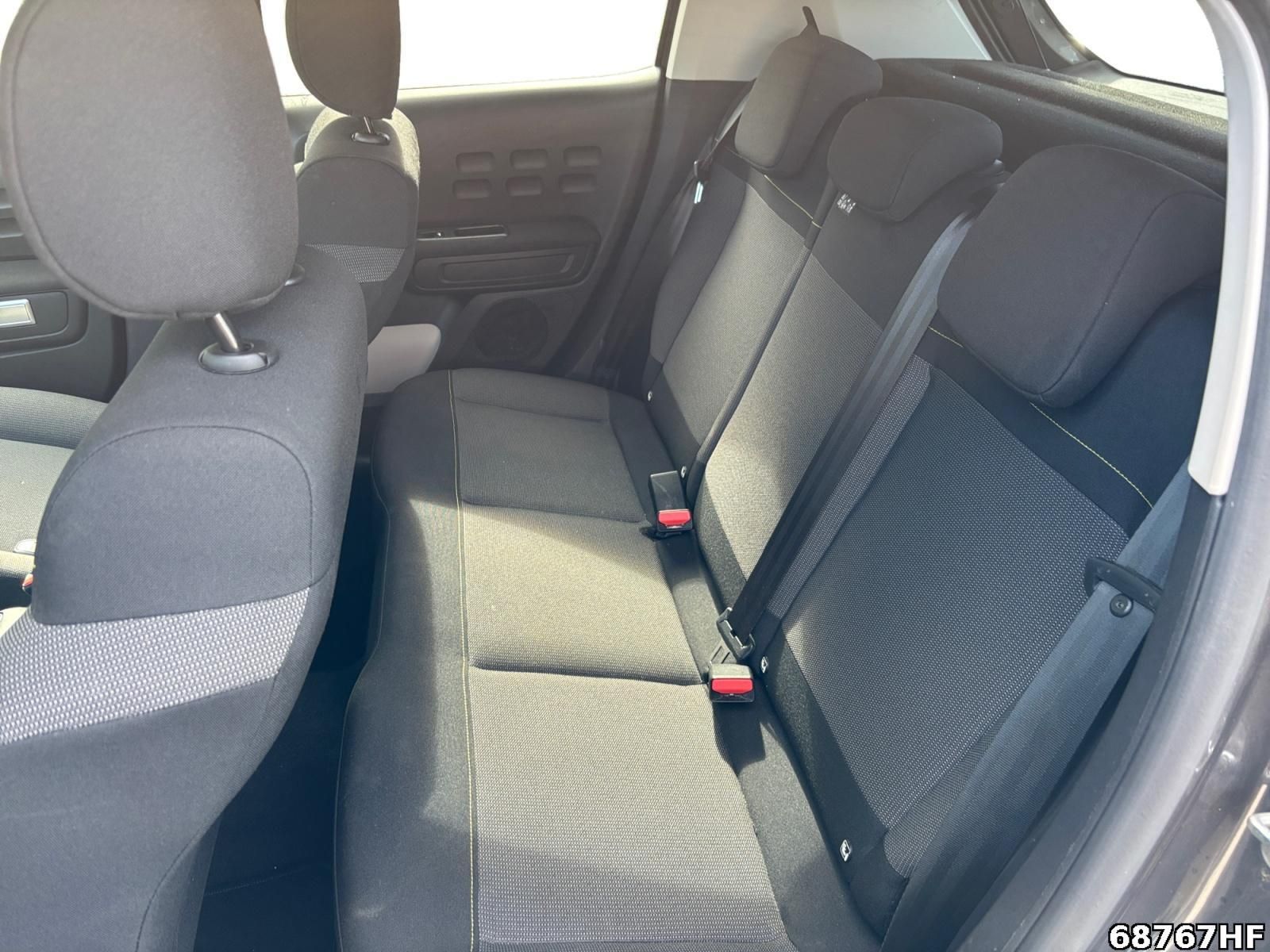 Fahrzeugabbildung Citroën C3 Shine Pack 1.2 PureTech 81kW *NAVI*SHZ*KAMER
