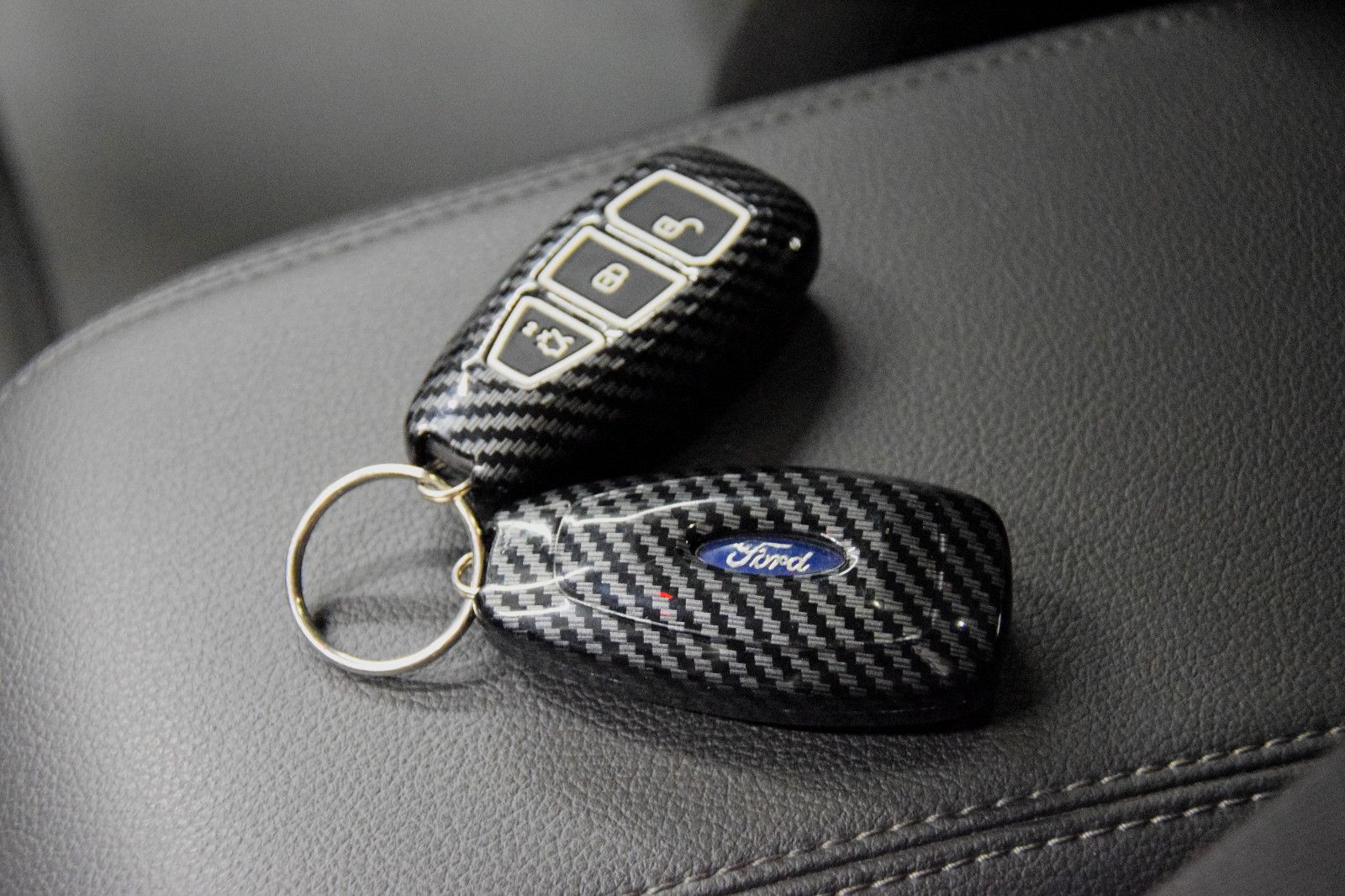 Fahrzeugabbildung Ford C-Max Titanium -defekte Kopfdichtung-Motor läuft