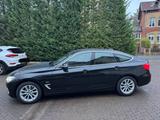 BMW 320 Gran Turismo Gran Turismo 320i xDrive Lu... - schwarze BMW 320 Gran Turismo