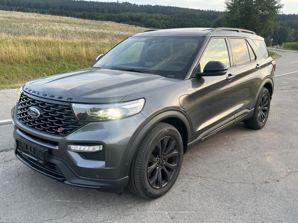 Image of Ford Explorer