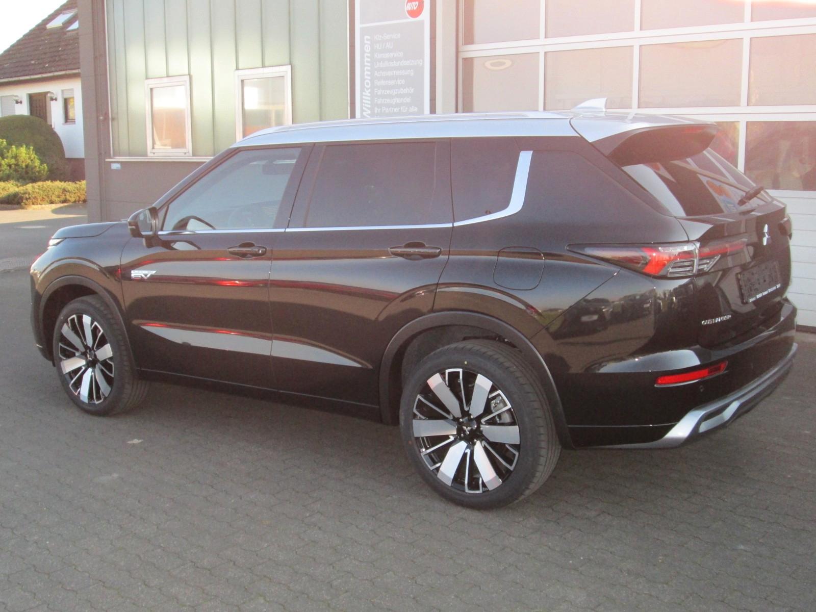 Mitsubishi Outlander 2.4 PHEV  Top Luxury
